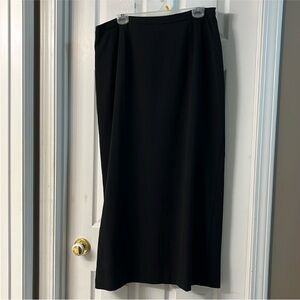 Elegant Black Women's Skirt